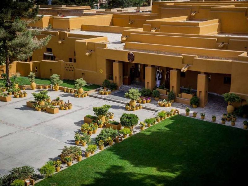 Отель Quetta Serena
